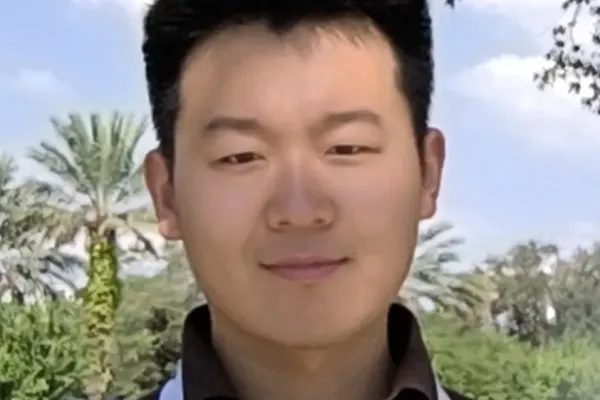 Yue Cao headshot 
