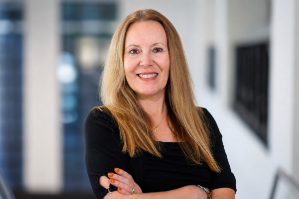 Isabel Escobar headshot