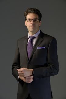 Professional portrait of Daniel Lau 