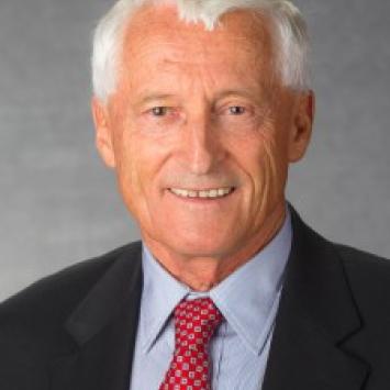Andrzej Wala headshot