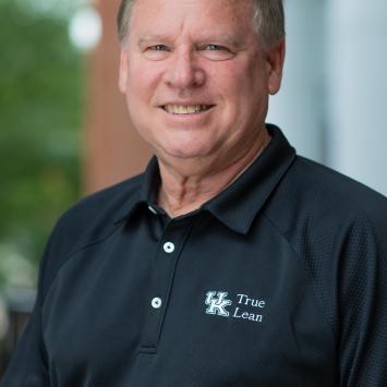 Glenn Uminger headshot