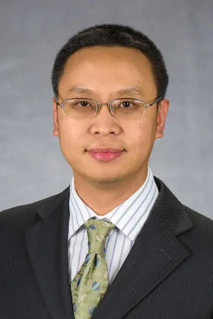 Jian Shi headshot